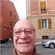 Docente di Filosofia e Storia in pensione impartisce lezioni a studenti universitari e di scuola di II Grado